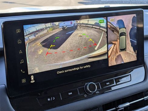 Used 2025 Mitsubishi Outlander SE image 28