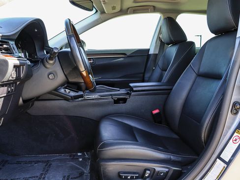 Used 2013 Lexus ES 350 w/ Premium Pkg FWD image 18