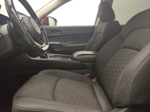 Used 2023 Nissan Pathfinder SV w/ Lighting Package (N92) FWD image 17