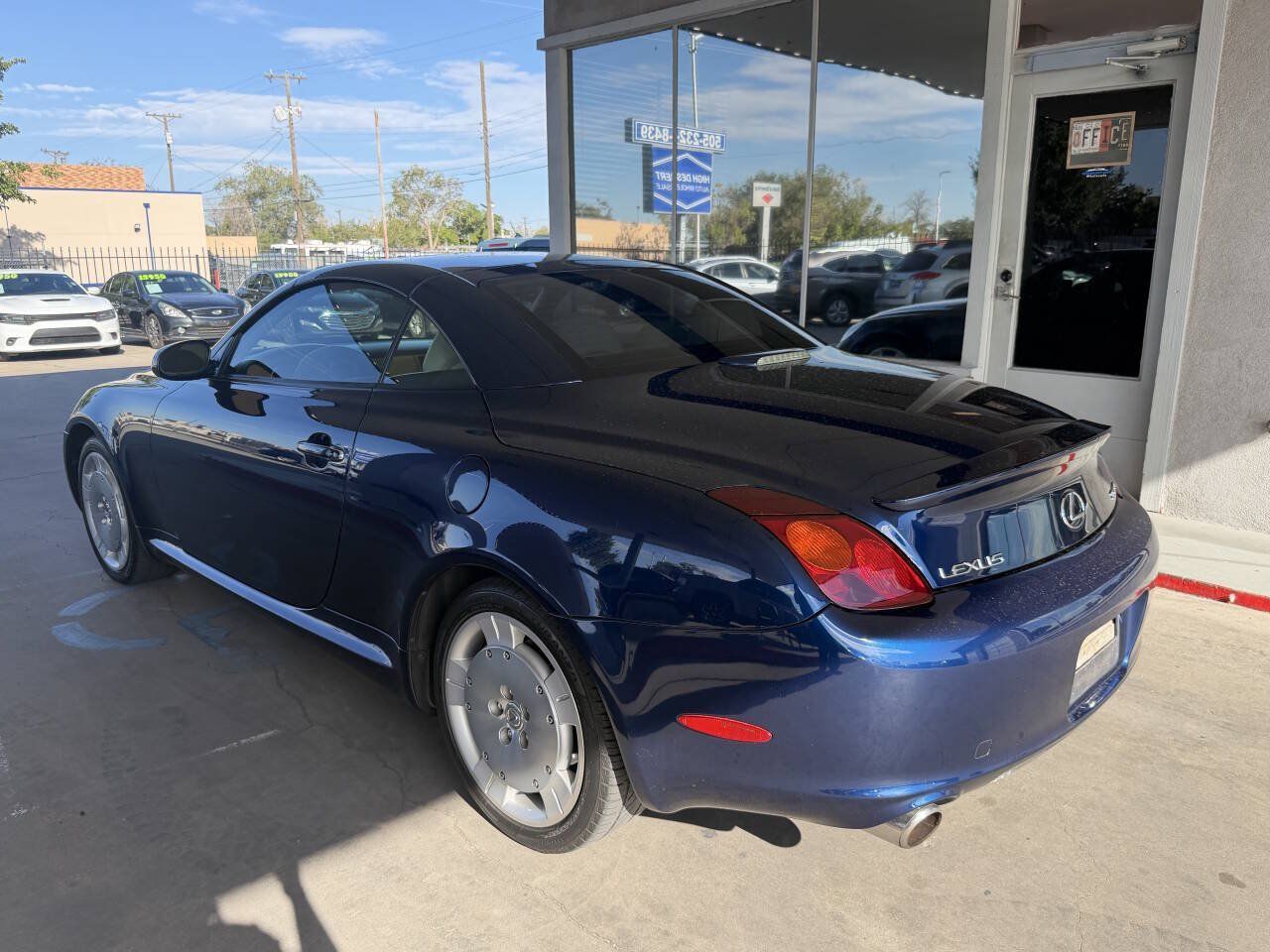 Used 2002 Lexus SC 430 Convertible RWD image 4