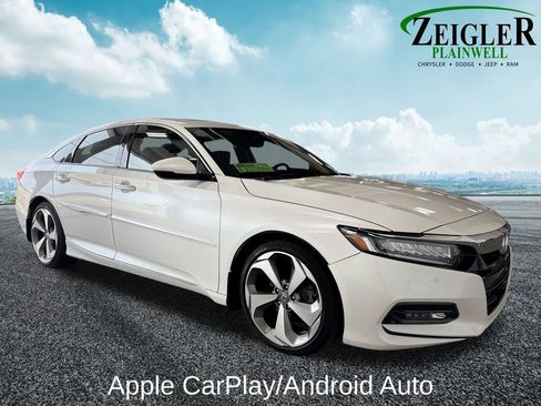 Used 2018 Honda Accord Touring image 7