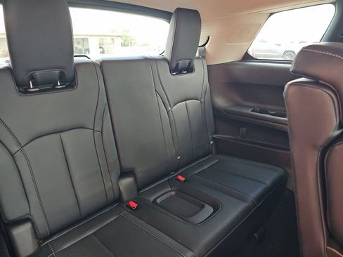 Certified 2023 INFINITI QX60 Luxe w/ Performance Audio Package FWD image 5
