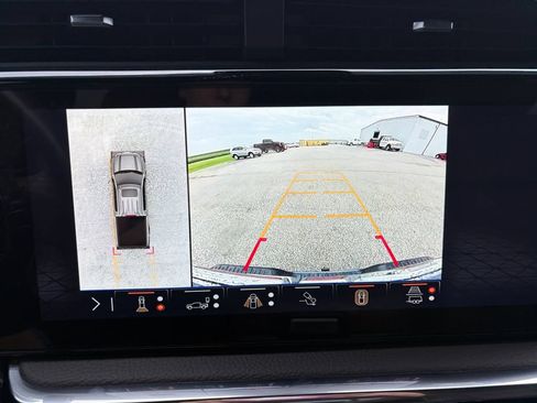Used 2025 GMC Sierra 1500 Denali AWD/4WD image 26