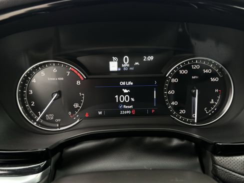 Used 2025 Cadillac XT5 Premium Luxury image 13