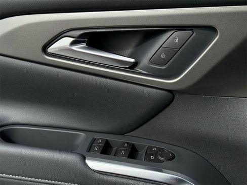 New 2026 Chevrolet Traverse LT image 20