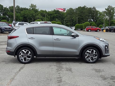 Used 2020 Kia Sportage EX FWD image 6
