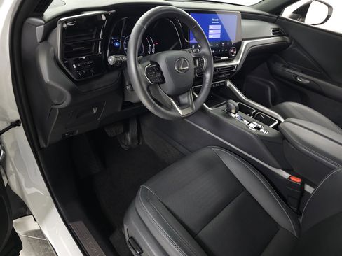 Certified 2024 Lexus TX 350 AWD w/ Accessory Package (Z1) image 16