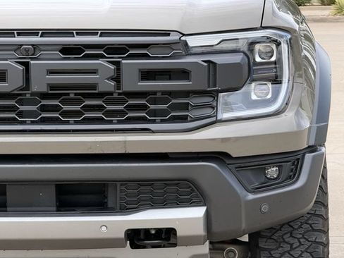 Used 2025 Ford Ranger Raptor AWD/4WD image 9