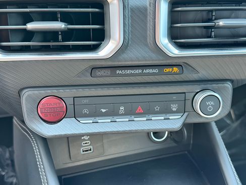 Used 2025 Ford Mustang GT Premium RWD image 27