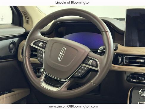 Used 2022 Lincoln Nautilus Reserve AWD/4WD image 20