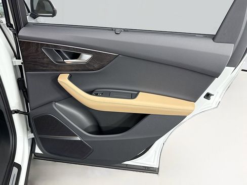 Used 2026 Audi Q7 3.0T Premium Plus w/ Premium Plus Package image 28