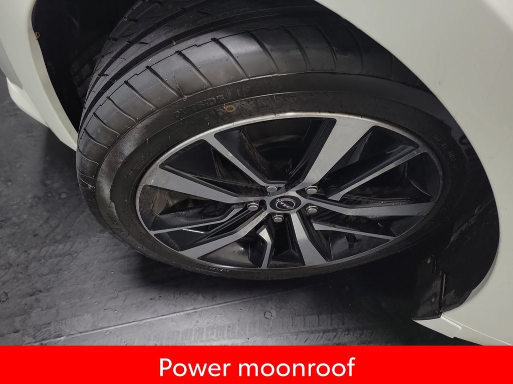 Used 2023 Nissan Maxima SL FWD image 13