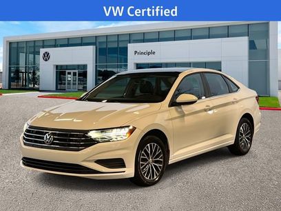 Used 2020 Volkswagen Jetta SE w/ SE Cold Weather Package