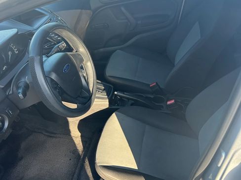 Used 2016 Ford Fiesta S image 9