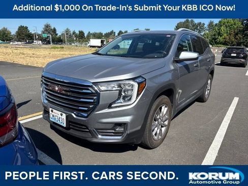 Used 2024 GMC Terrain SLT AWD/4WD image 1