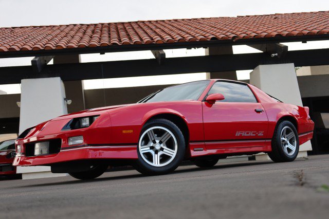 Used 1990 Chevrolet Camaro IROC-Z RWD image 3