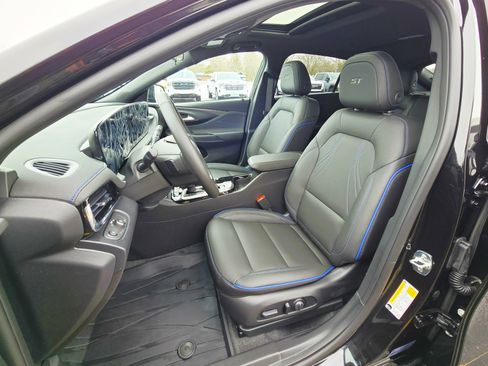 New 2026 Buick Envista Sport Touring w/ Convenience I Package image 12