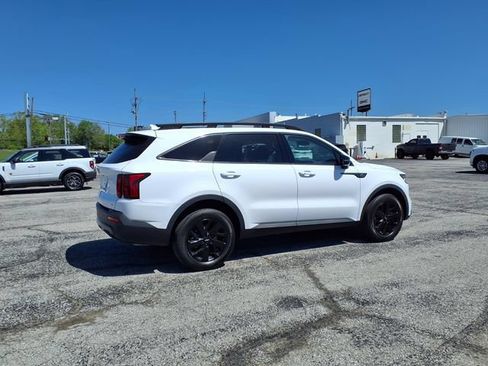 Used 2023 Kia Sorento S w/ Panoramic Sunroof Package AWD/4WD image 21