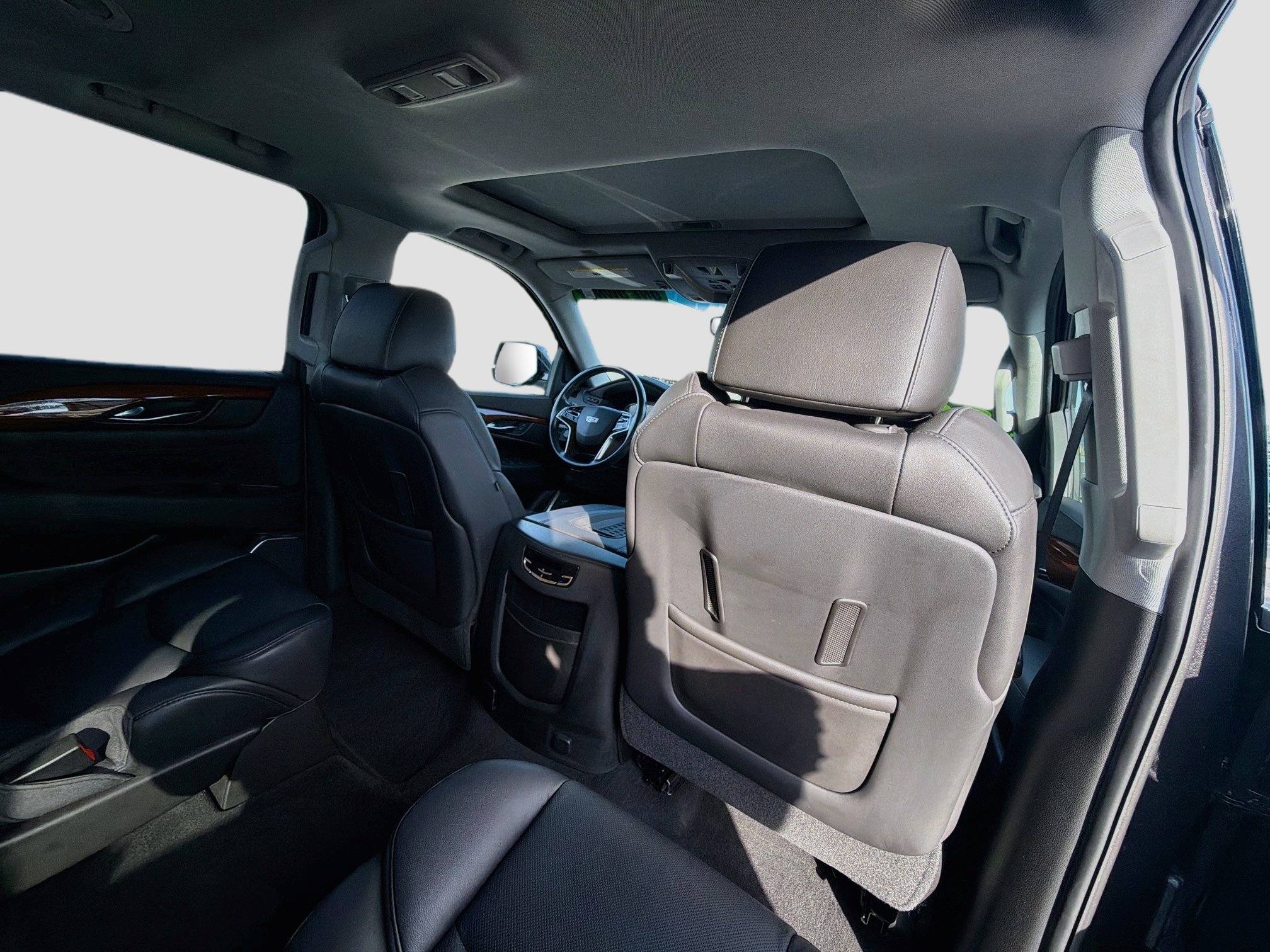 Used 2016 Cadillac Escalade Luxury AWD/4WD image 30