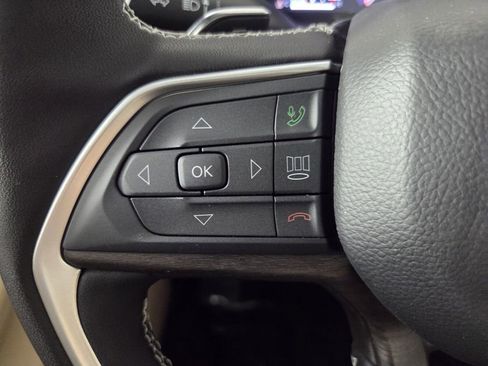 New 2026 Jeep Grand Cherokee Limited RWD image 14
