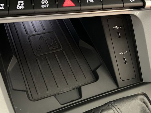 Used 2024 Audi Q3 2.0T Premium image 37