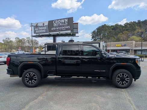 Used 2020 GMC Sierra 2500 AT4 w/ AT4 Premium Package image 3