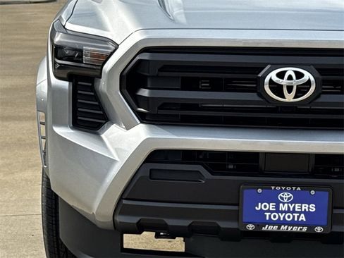 New 2026 Toyota Tacoma SR image 5