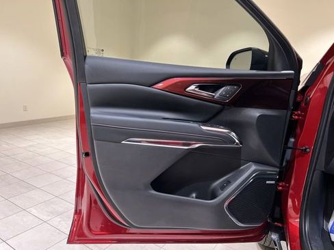Used 2026 Chevrolet Traverse RS w/ LPO, Floor Liner Package FWD image 22