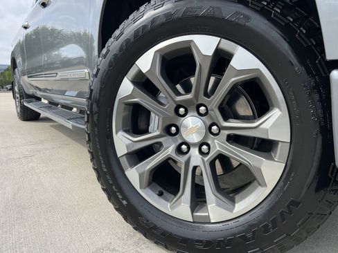 Used 2024 Chevrolet Silverado 1500 High Country w/ Max Trailering Package image 8