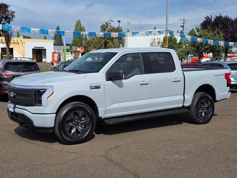 New 2025 Ford F150 Lightning Flash image 29