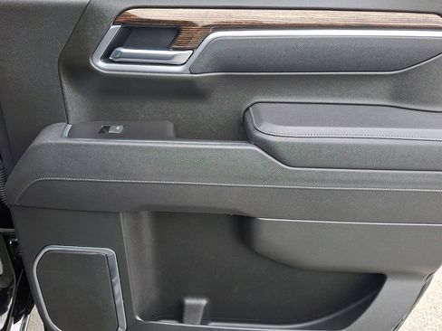 Used 2025 GMC Sierra 1500 Elevation image 14