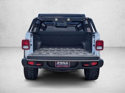 Used 2021 Jeep Gladiator Rubicon AWD/4WD image 6