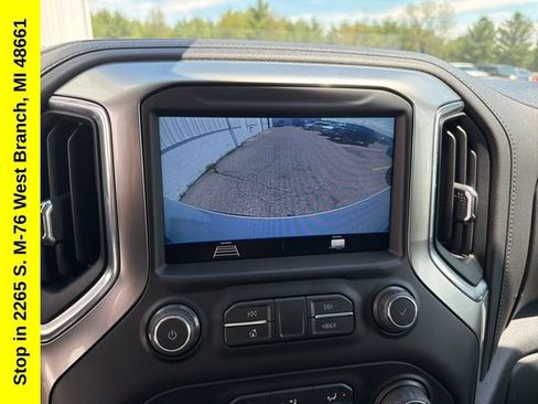 Used 2021 Chevrolet Silverado 1500 LT w/ Remote Start Package AWD/4WD image 13