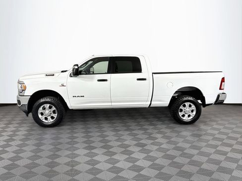 Used 2023 RAM 2500 Big Horn w/ Cold Weather Group AWD/4WD image 4
