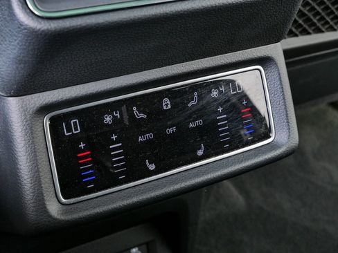 Certified 2023 Audi e-tron Chronos w/ Chronos Package AWD/4WD image 21