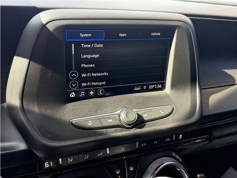 Used 2020 Chevrolet Camaro LT image 30