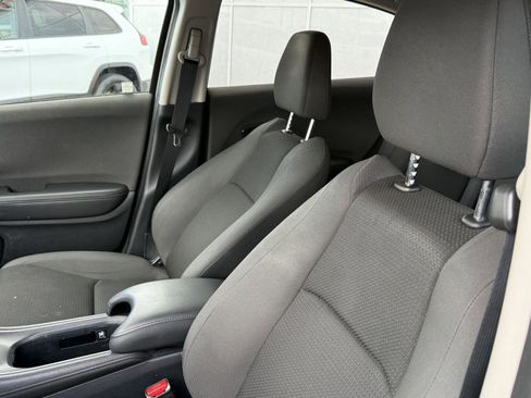 Used 2020 Honda HR-V EX image 15