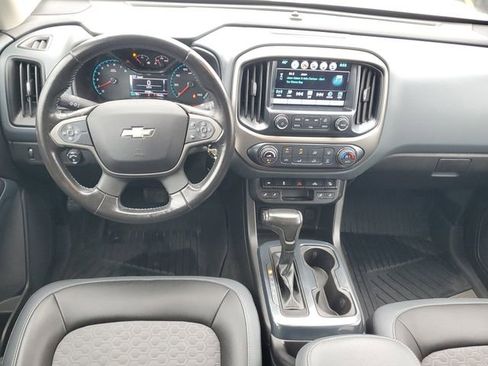 Used 2018 Chevrolet Colorado Z71 image 12
