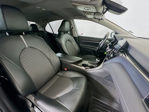 Used 2022 Toyota Camry SE image 28