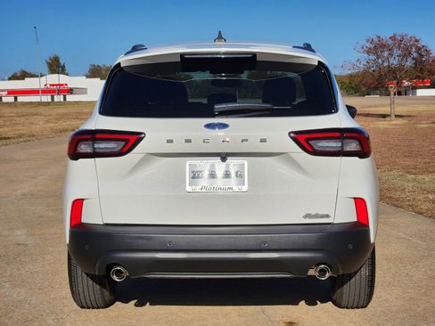 Used 2025 Ford Escape ST-Line w/ Tech Pack #1 image 8