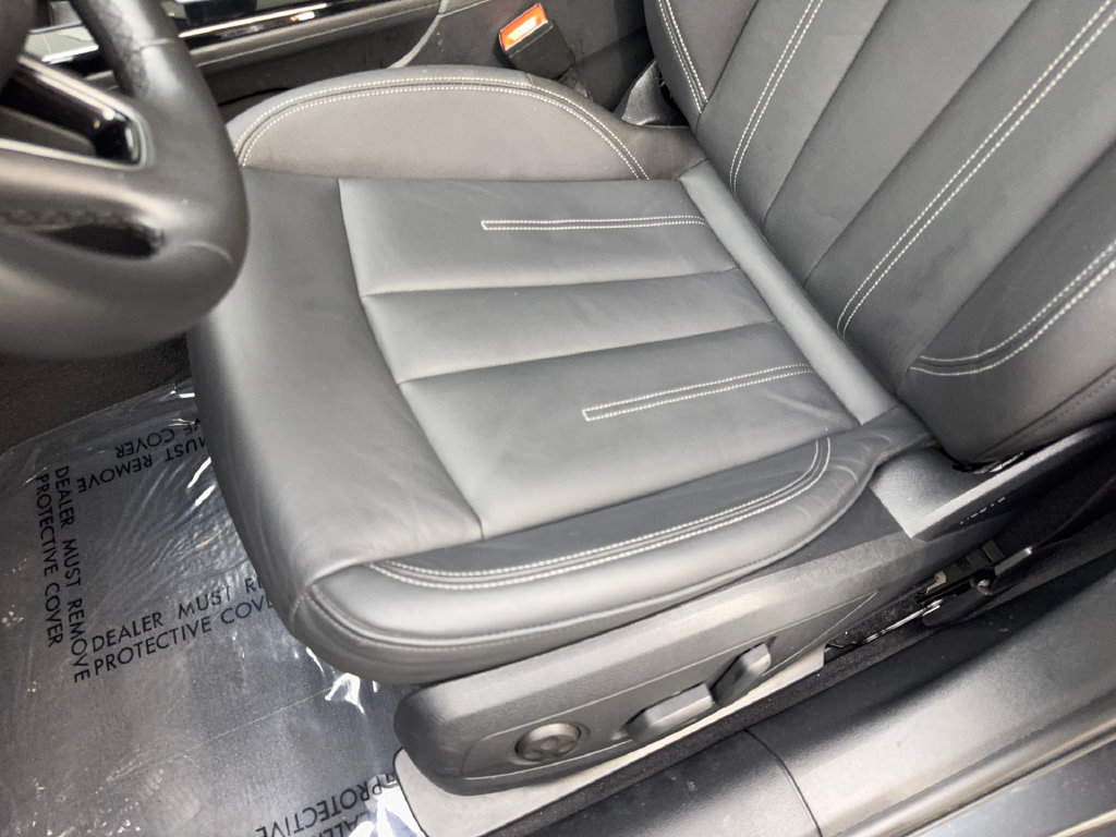 Used 2023 Audi A4 2.0T Premium w/ Convenience Package AWD/4WD image 32