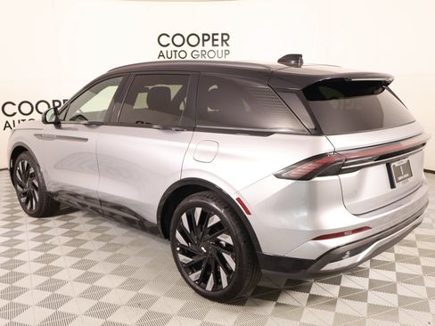 Used 2025 Lincoln Nautilus Reserve w/ Jet Appearance Package AWD/4WD image 24