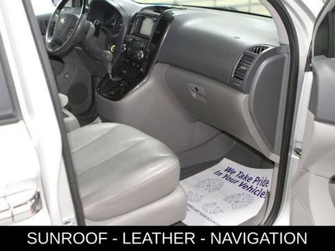 Used 2014 Kia Sedona EX w/ Navigation Package FWD image 22