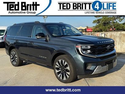 Used 2025 Ford Expedition Platinum w/ Driver's Package