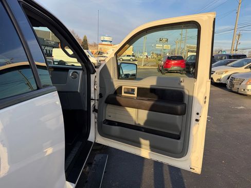 Used 2011 Ford F150 Platinum image 46