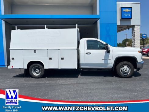 Used 2020 Chevrolet Silverado 3500 W/T w/ WT Convenience Package AWD/4WD image 5