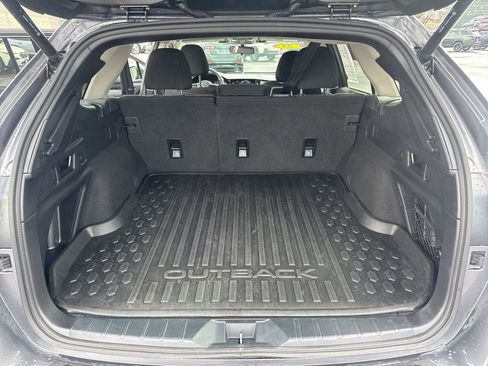 Certified 2025 Subaru Outback Premium image 12