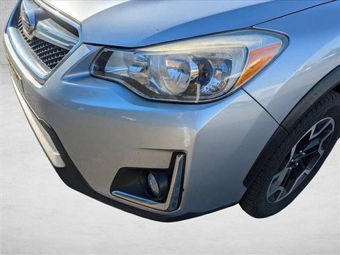 Used 2016 Subaru Crosstrek 2.0i AWD/4WD image 9