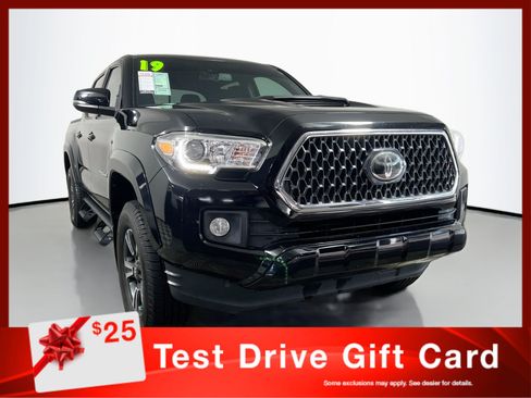 Used 2019 Toyota Tacoma TRD Sport AWD/4WD image 1