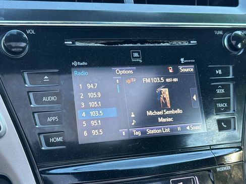 Used 2015 Toyota Prius V Five w/ Advanced Technology Package image 18